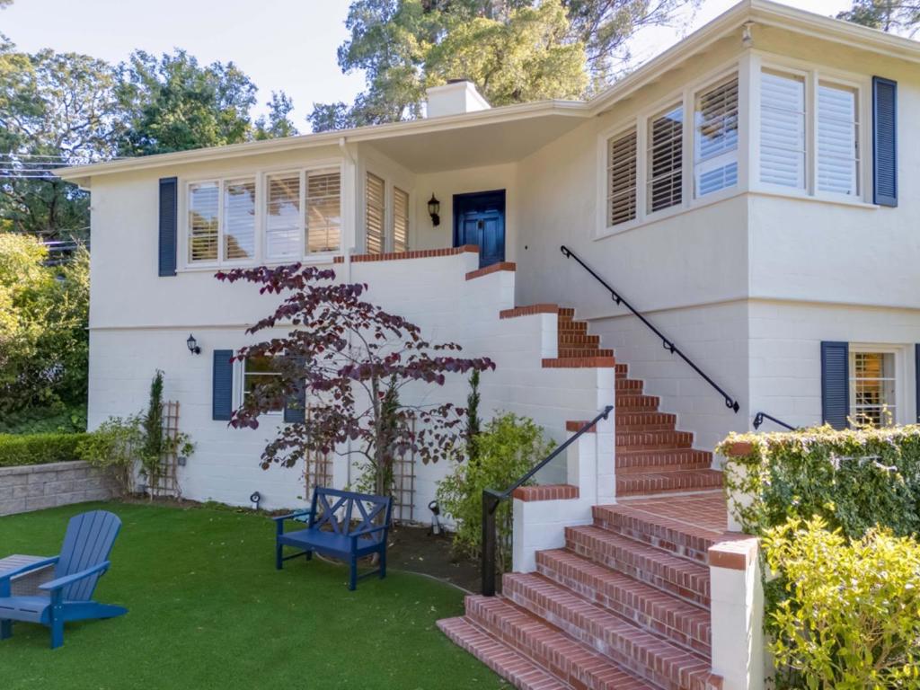 401 Hillsborough Boulevard