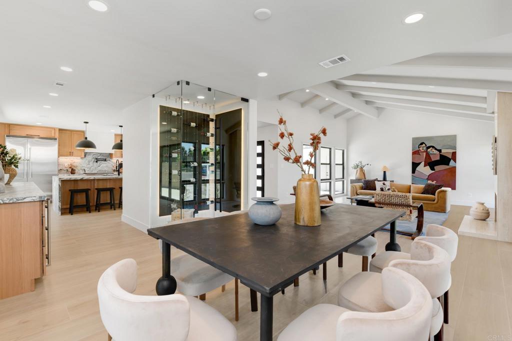 8838 La Jolla Scenic Drive N