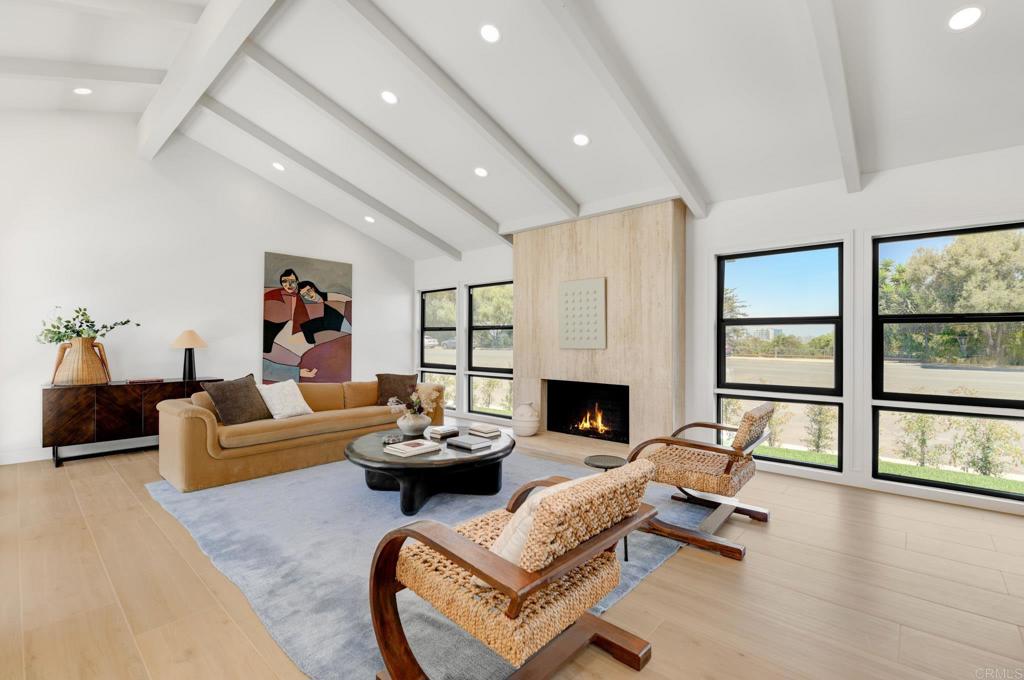 8838 La Jolla Scenic Drive N