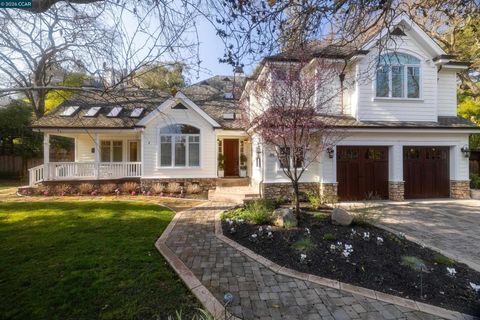 Photo of 1910 1910 Glenhaven Ave Ave, Walnut Creek, CA 94595 (MLS # 41124207)