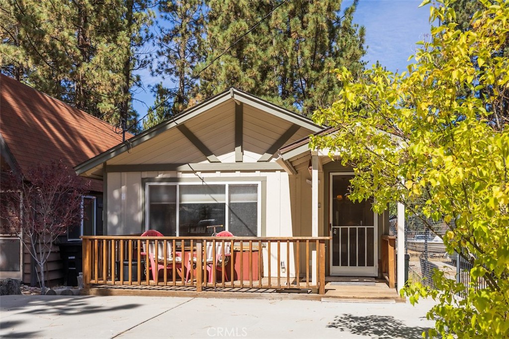 803 Robinhood Boulevard