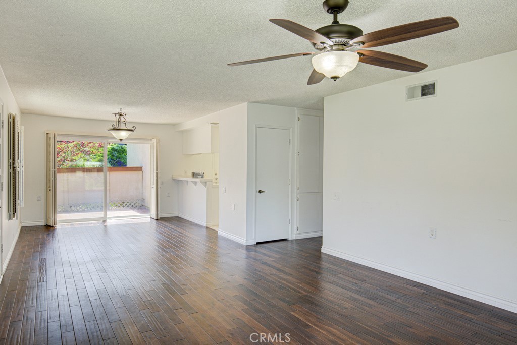 3293 San Amadeo D