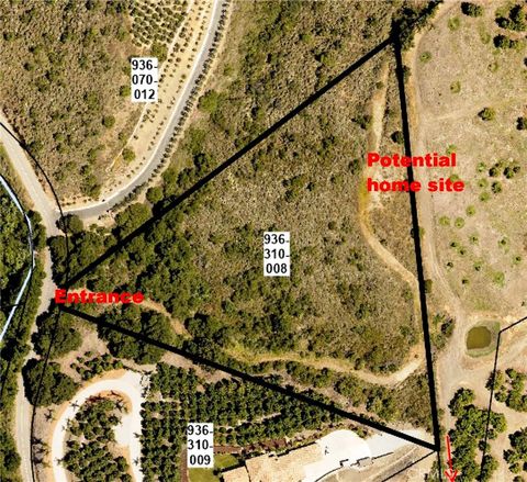 Photo of 8 La Cruz Drive, Temecula, CA 92590 (MLS # SW25247573) Photo of 8 La Cruz Drive, Temecula, CA 92590 (MLS # SW25247573)