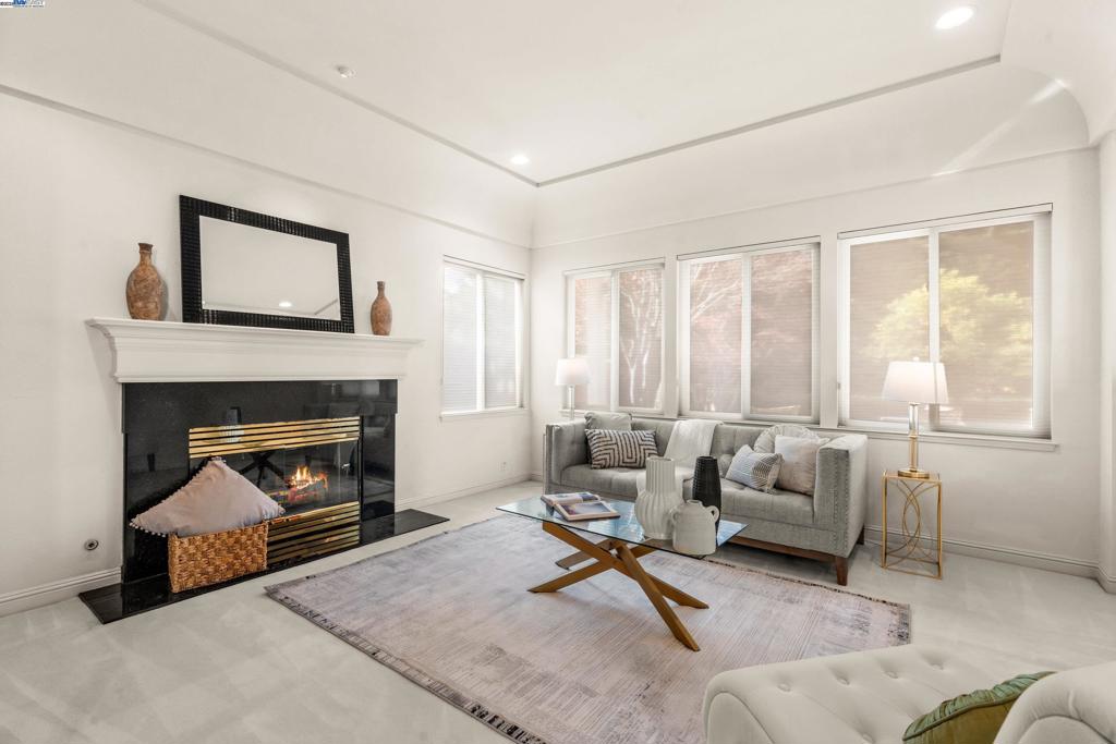 BLACKHAWK COUNTRY CLUB - Residential