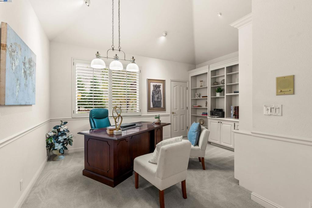 BLACKHAWK COUNTRY CLUB - Residential