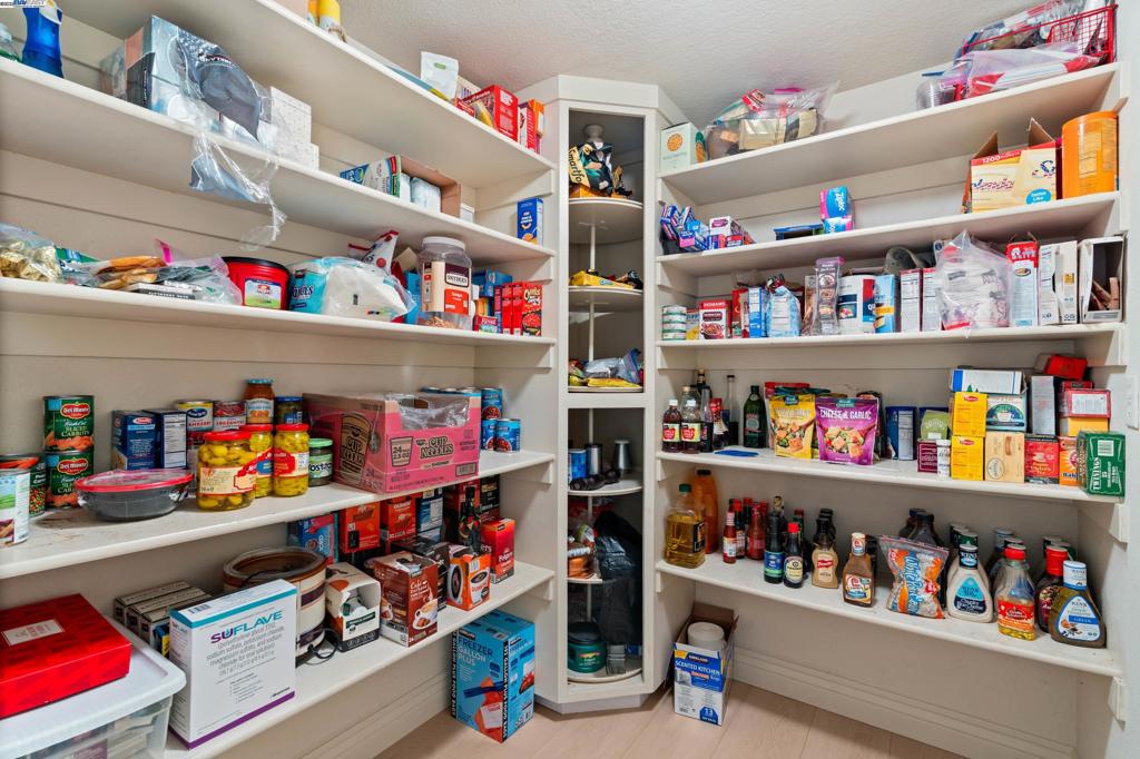 BLACKHAWK COUNTRY CLUB - Residential