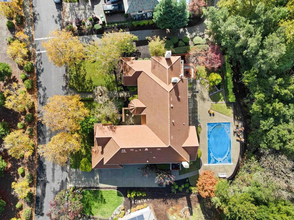 BLACKHAWK COUNTRY CLUB - Residential