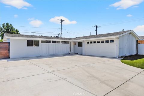 Photo of 3210 E Janice Street, Long Beach, CA 90805 (MLS # PW26075709)