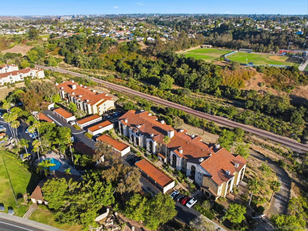 7130 Shoreline Dr DR 1211, San Diego CA 92122