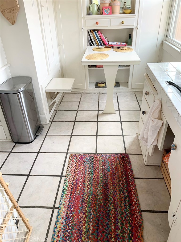 Alamitos Beach (AB) - Residential Income