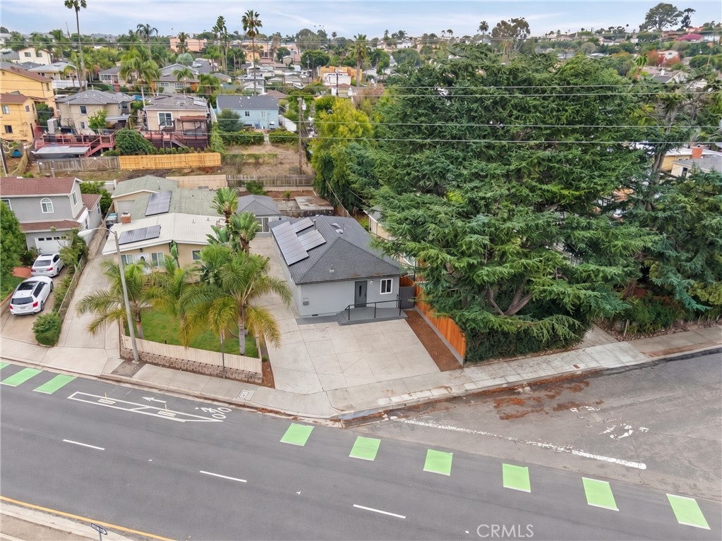 Properties 3 3641 Poe Street