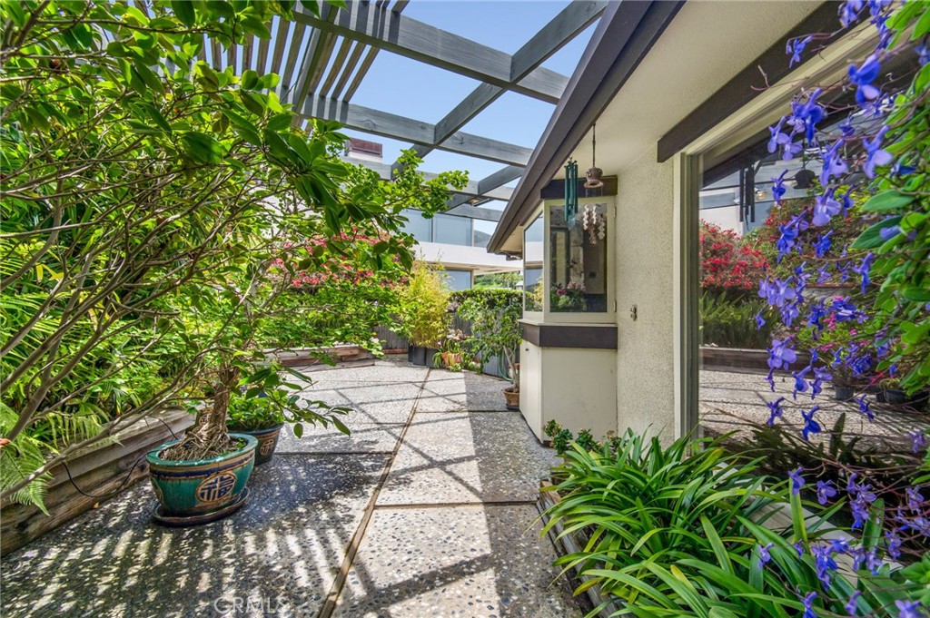 Emerald Bay (EB) - Residential