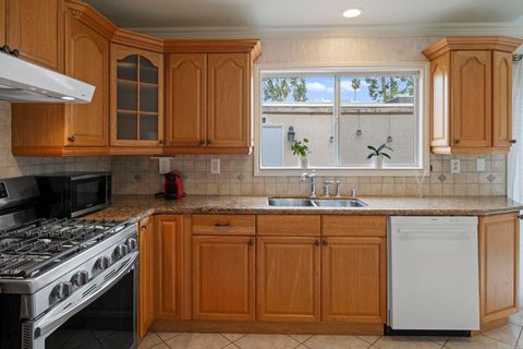 6521 Wystone Avenue 3 Reseda CA 91335