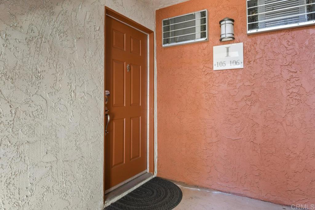 9959 Azuaga Street 105