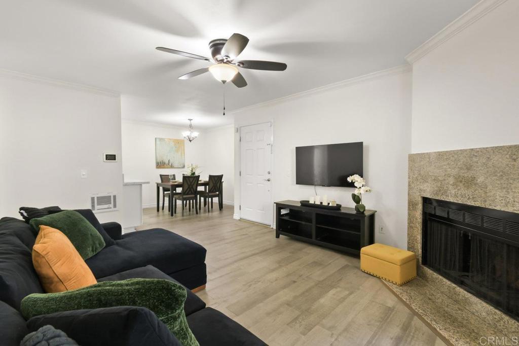 9959 Azuaga Street 105