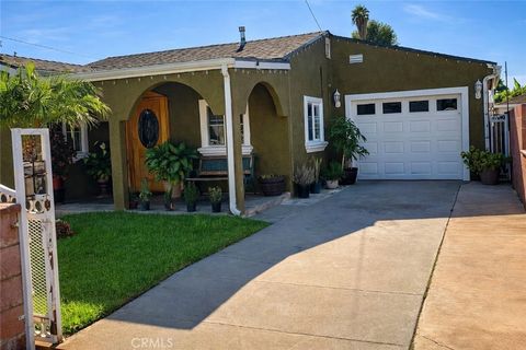 20709 Alburtis Lakewood CA 90715