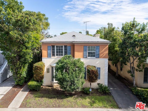 Photo of 428 N Genesee Avenue, Los Angeles, CA 90036 (MLS # 26657235)