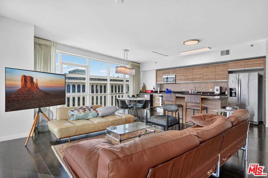 3785 Wilshire Boulevard 1212