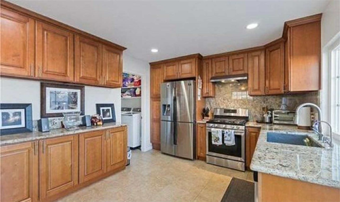 El Camino Glen (CH) - Residential Lease