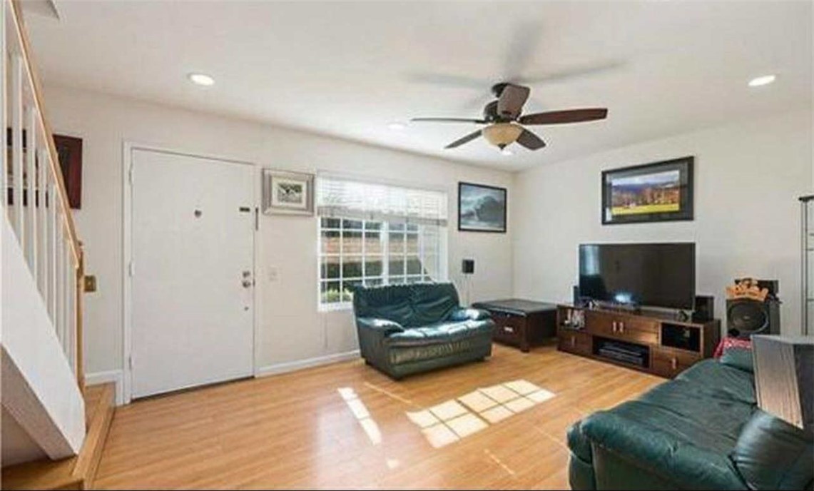 El Camino Glen (CH) - Residential Lease