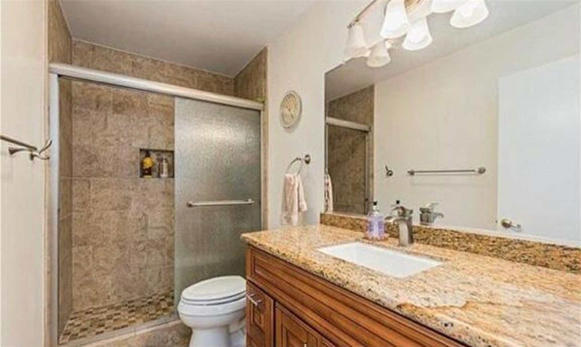 El Camino Glen (CH) - Residential Lease