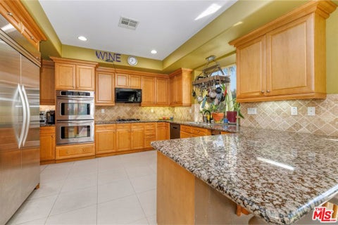 Tiny photo for 7636 Balasiano Avenue, West Hills, CA 91304 (MLS # 26990671)