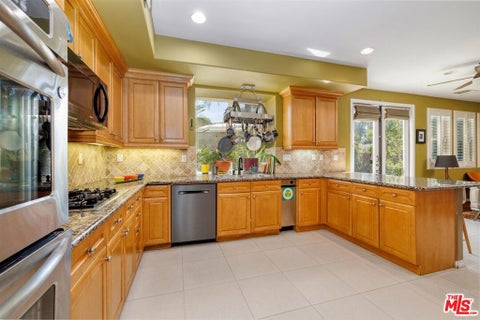 Tiny photo for 7636 Balasiano Avenue, West Hills, CA 91304 (MLS # 26990671)