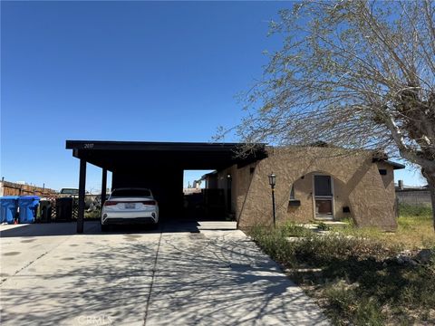 Photo of 2037 Sequoia Dr, Barstow, CA 92311 (MLS # OC26051904)