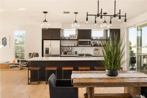 MLS: NP26112075