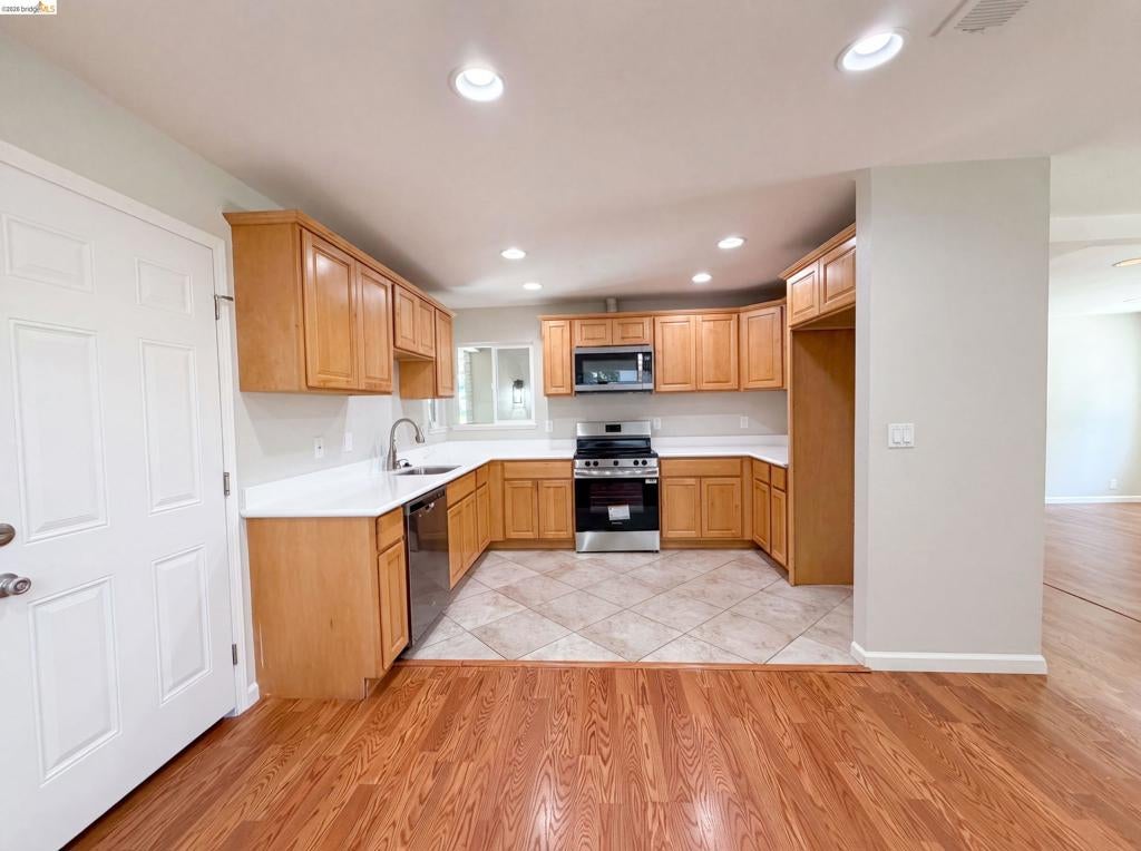 1496 Soccer Ct