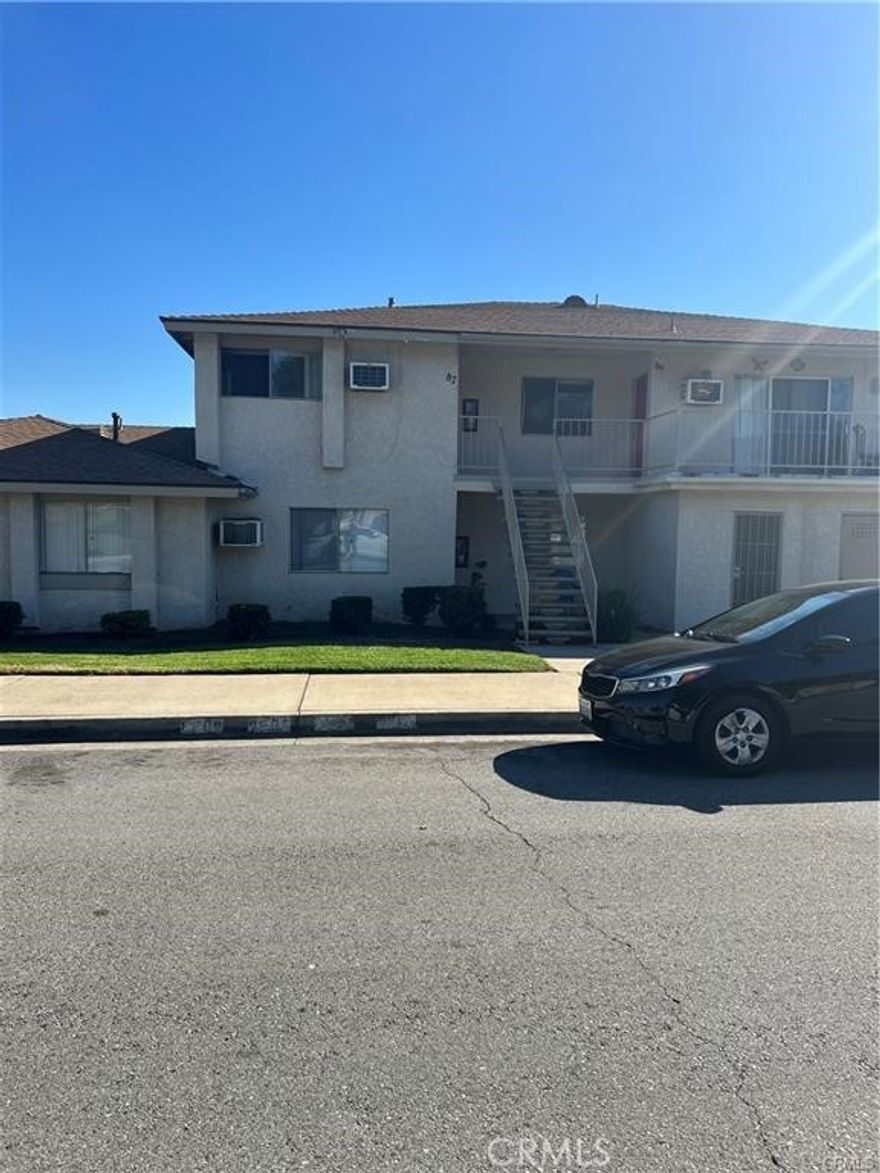 Centrally-located apartment in Creekside Rancho Cucamonga. Upstairs 2 bedroom, 2 bath apartment. Primary bedroom with walk-in shower, 2nd spacious bedroom with 2nd bathroom featuring bathtub. Community laundry.