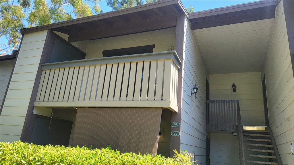 Tranquil location 2 Bedroom, 2 Bath, upper level. Balcony views trees, streams. Steps to 1 car garage and designated #98 parking space. Granite kitchen. Decorator Ceiling fan. Mirror Closet Doors. Custom step in Shower. Recently, painted and carpeted. Pheasant Creek community offers lots of amenities: Pools, Spas, Tennis Courts. Inviting grounds with streams...throughout. Easy living.