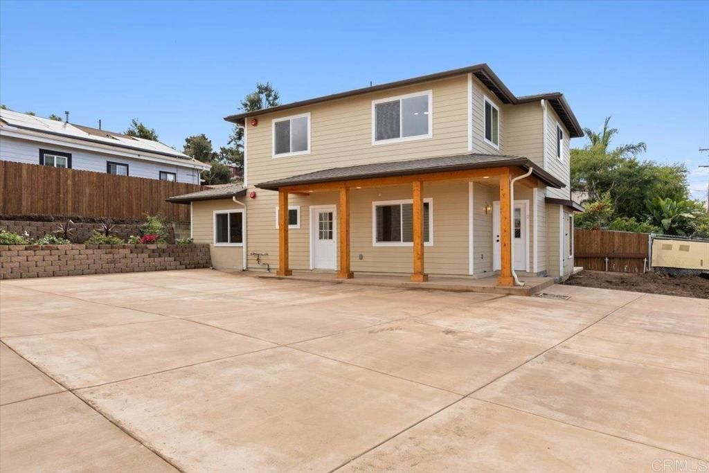 Photo of 785 Lemon Ave Ave, Vista, CA 92084 (MLS # PTP2507973)