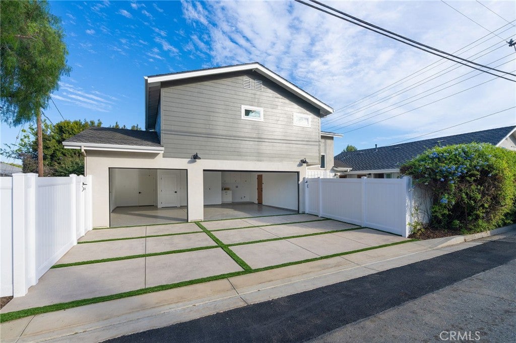 226 Santa Isabel Ave