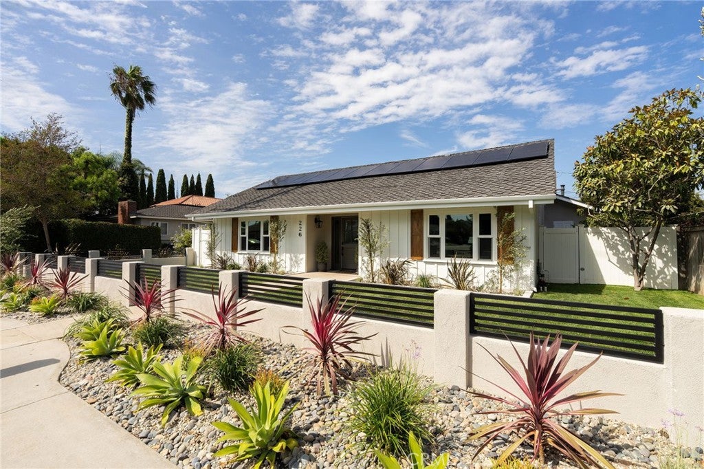 226 Santa Isabel Ave