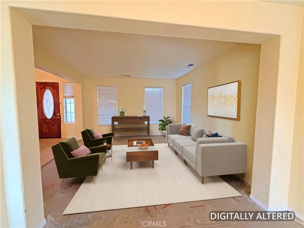 5588 E Pitt