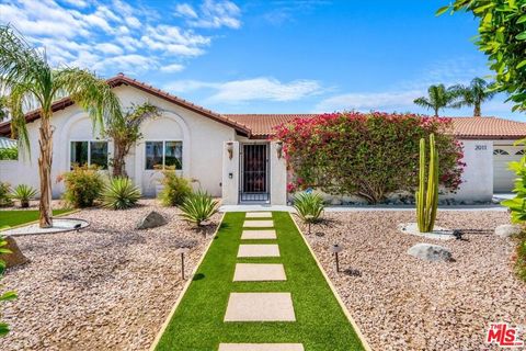 Photo of 2011 N San Antonio Road, Palm Springs, CA 92262 (MLS # 25545681) Photo of 2011 N San Antonio Road, Palm Springs, CA 92262 (MLS # 25545681)