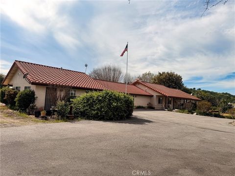 Photo of 5335 Monterey Rd, Paso Robles, CA 93446 (MLS # NS26056007)