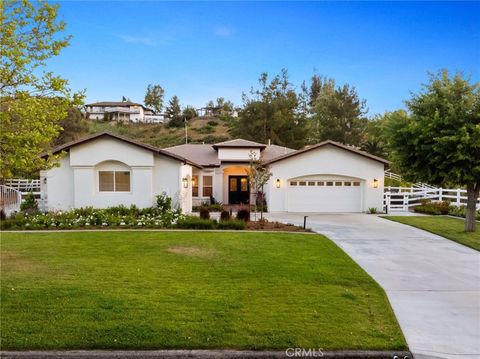 Photo of 31091 Kahwea Road, Temecula, CA 92591 (MLS # SW26091401)