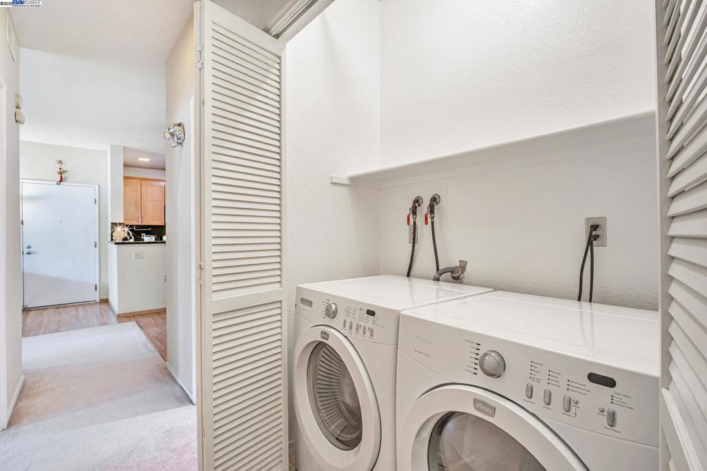 MEADOWBROOK - Residential