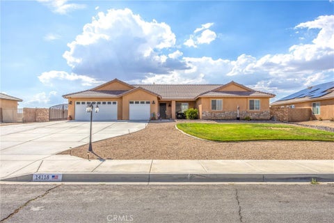 Photo of 14118 Fresian AVE, Apple Valley, CA 92307 (MLS # HD26195703)