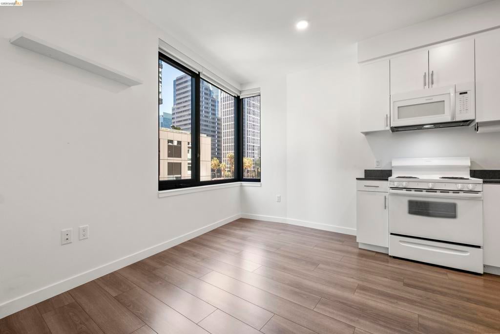285 Main Street 404