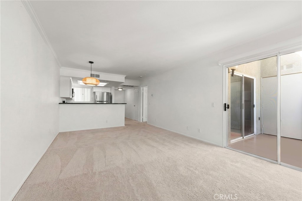 3440 Hathaway Avenue 323