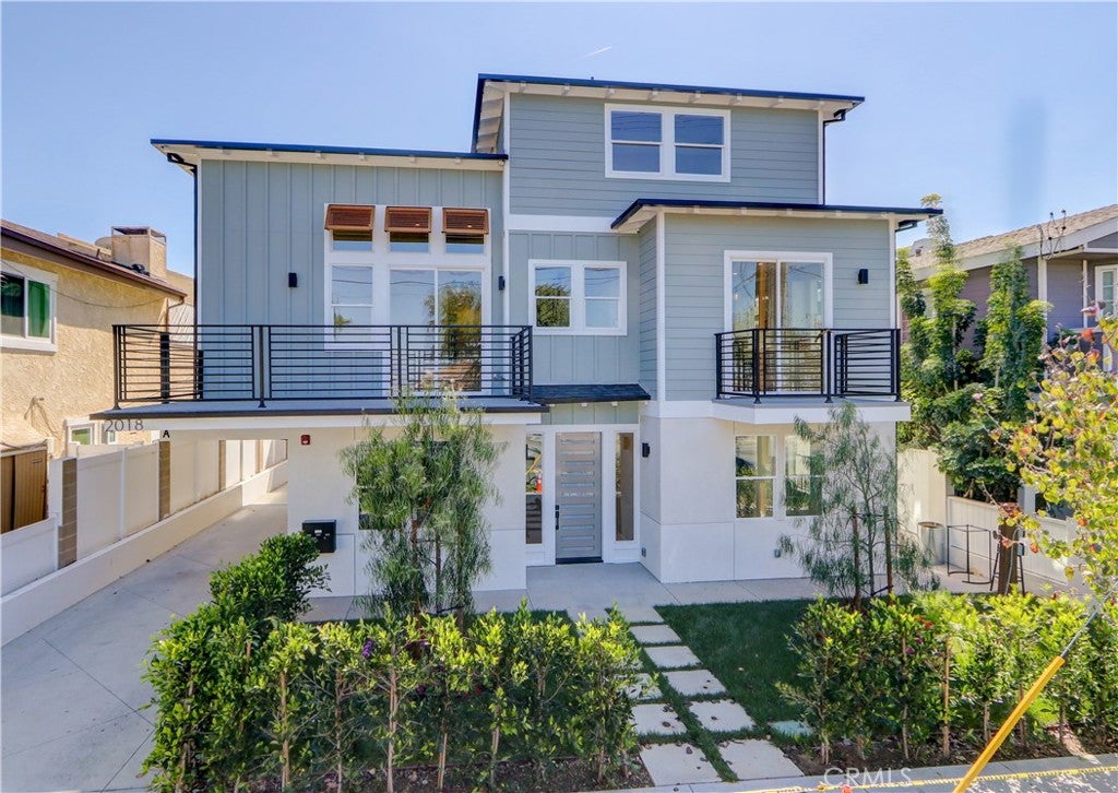 2018 Grant Avenue B