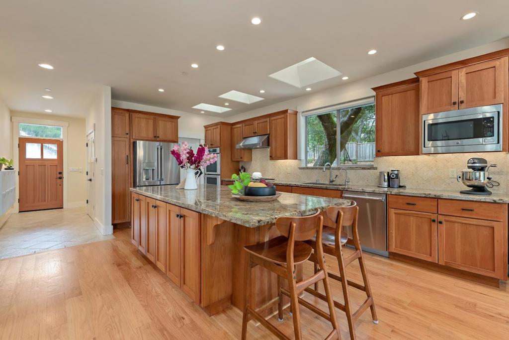 512 Lockewood Lane