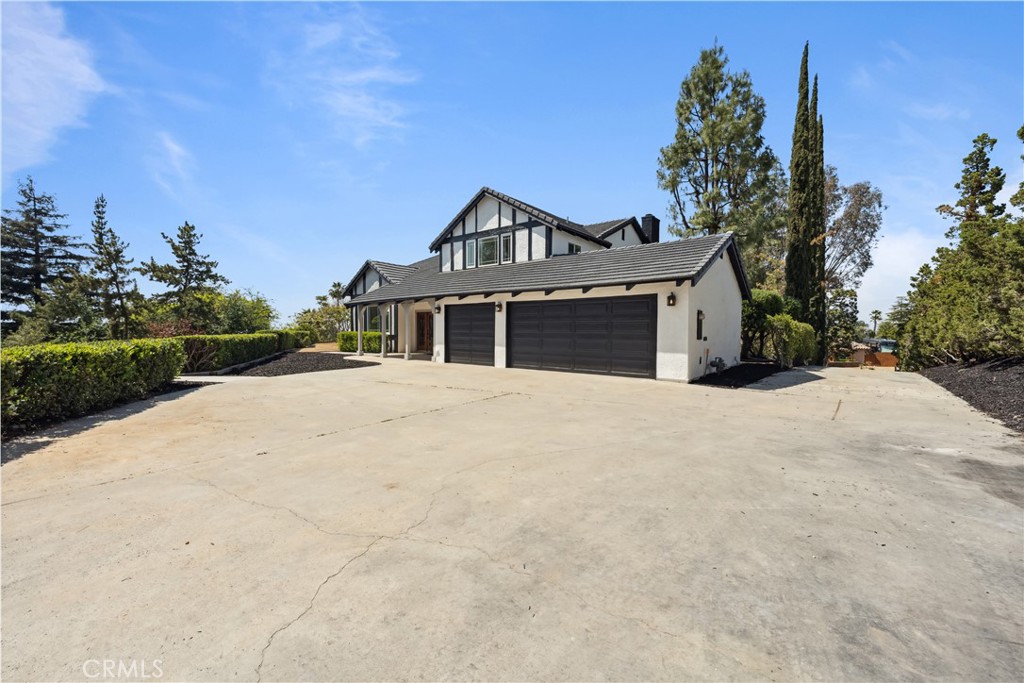 529 Manzanita Road