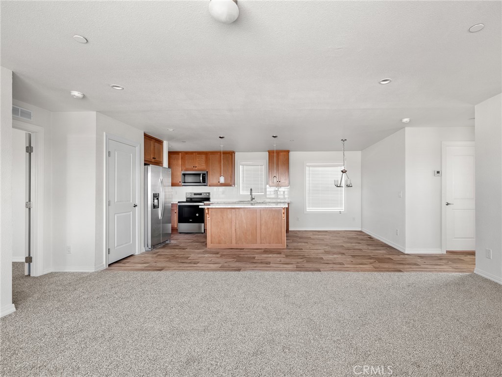 1083 Danbury Road