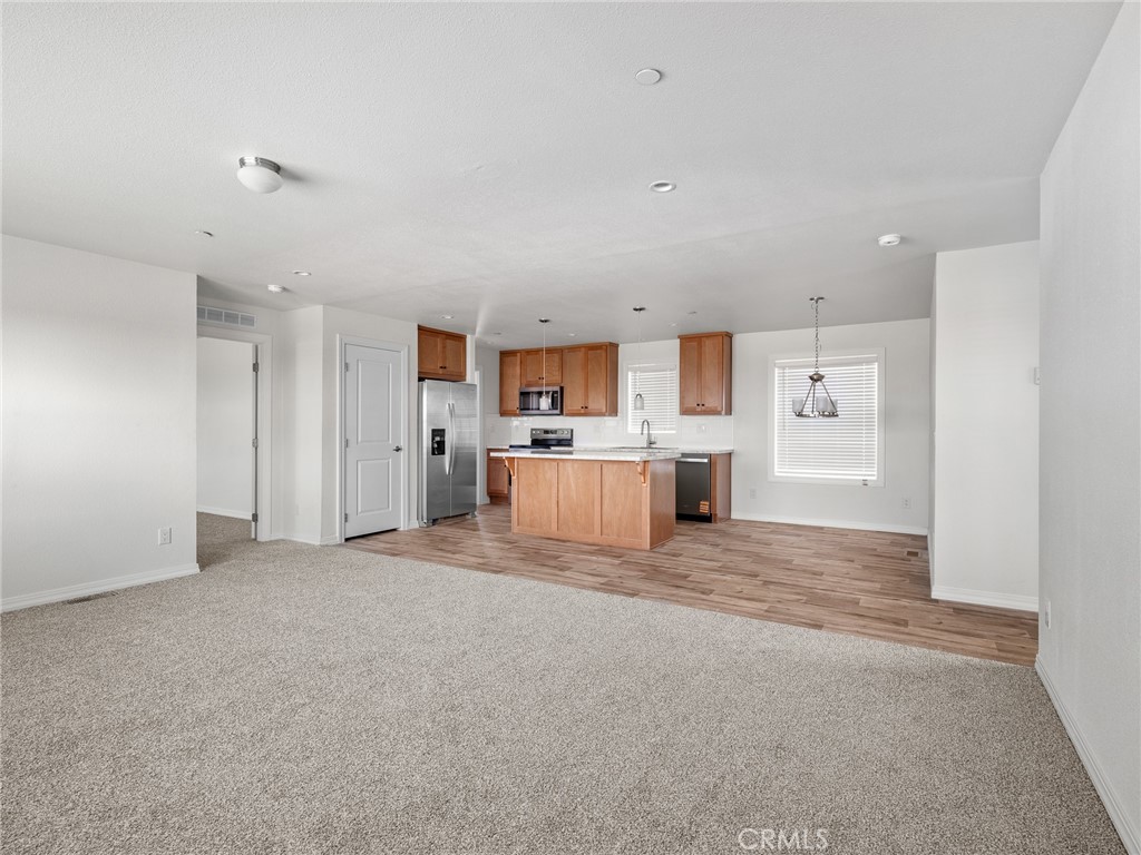 1083 Danbury Road