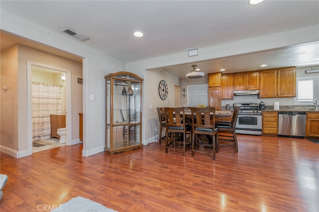 308 S Valencia Street