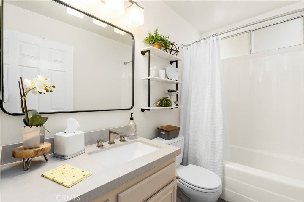 28142 Via Bello, Mission Viejo CA 92692 - Photo 18